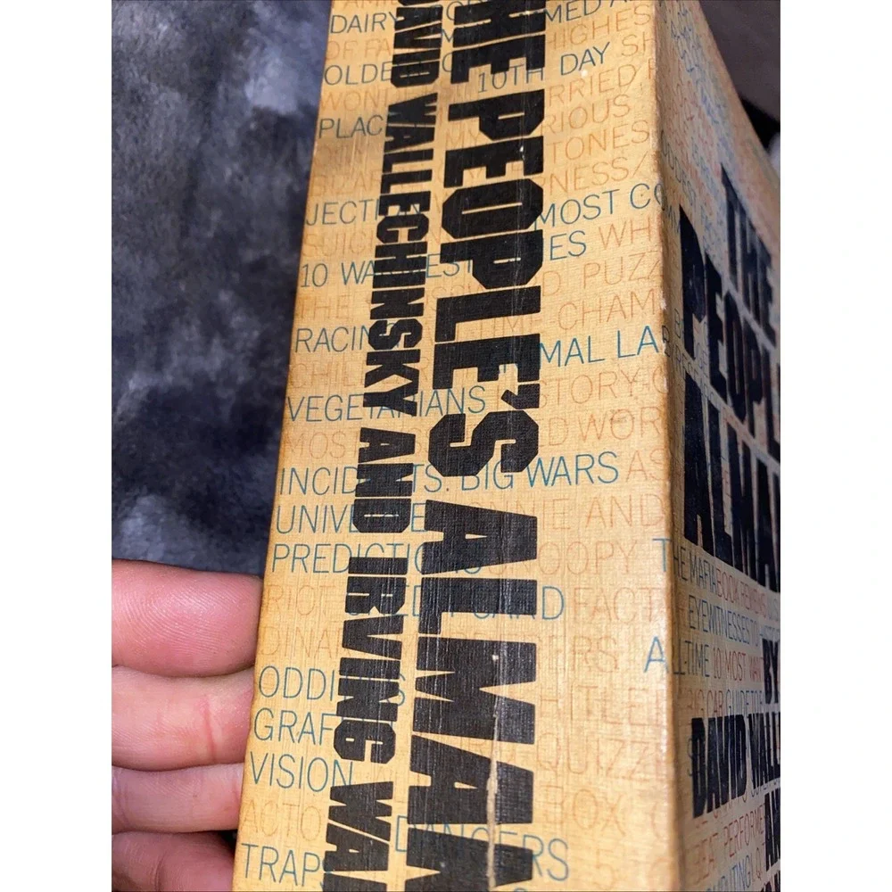 The People's Almanac‎ by David Wallechinsky